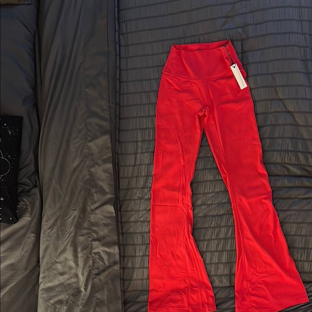 Women’s Paragon Sculptseam PLUS Bell Bottom leggings
Recstretch 31’’ inseam